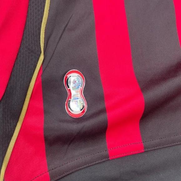 Kaka #22 2006 - 07 Ac Milan Home Short sleeve Retro Jersey - Picture 7 of 7